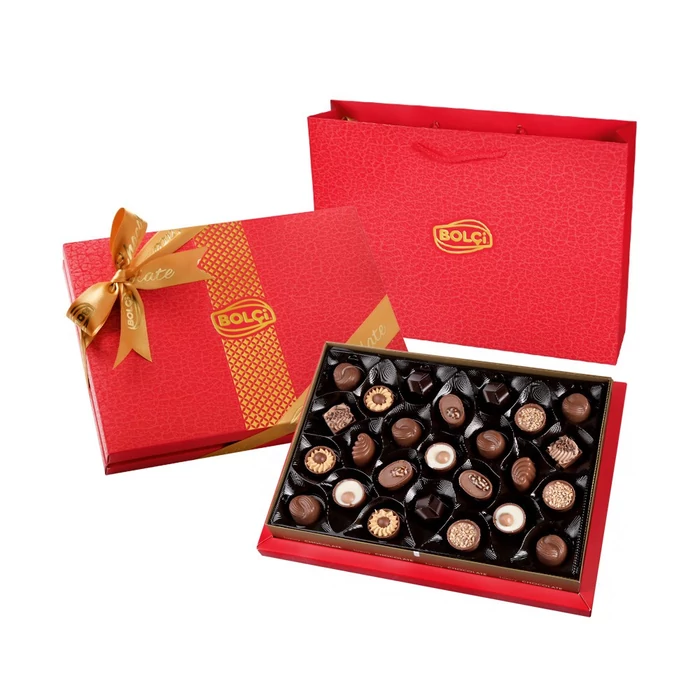 Bolci Diamond Tej- és Fehércsokoládé  Praliné Válogatás Piros Díszdobozban Táskával 285g