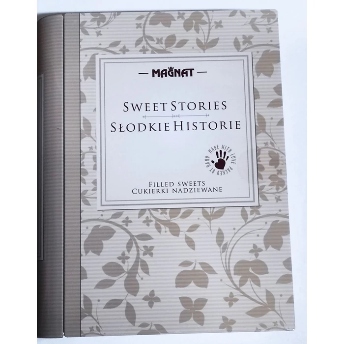 Magnat Chocolate Stories Trüffeles és Vaníliás Pralinék Könyvalakú Fémdobozban 215g